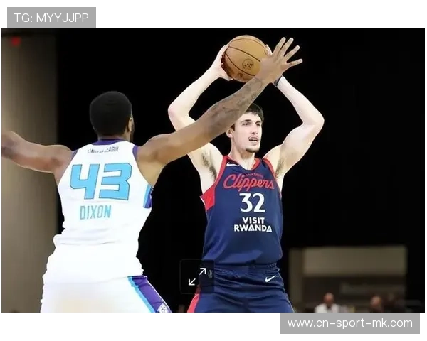 快船外线命中率高企，主帅称团队默契提升，快船很高的哪个中锋叫什么